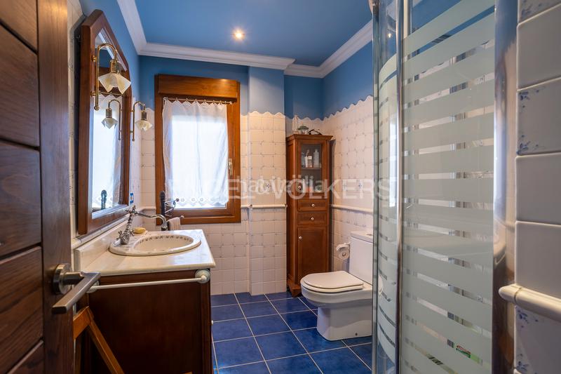 Foto 25d53586-50fb-4a13-8708-a7b16e5272ea. Maison avec chauffage parking dans Ajo Bareyo