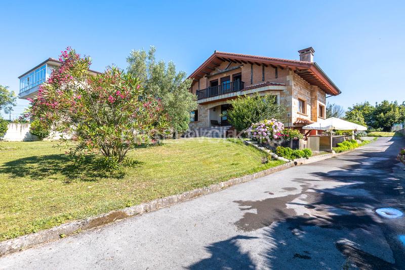 Foto 3e204529-427e-4c88-8465-72be11a209ee. Maison avec chauffage parking dans Ajo Bareyo