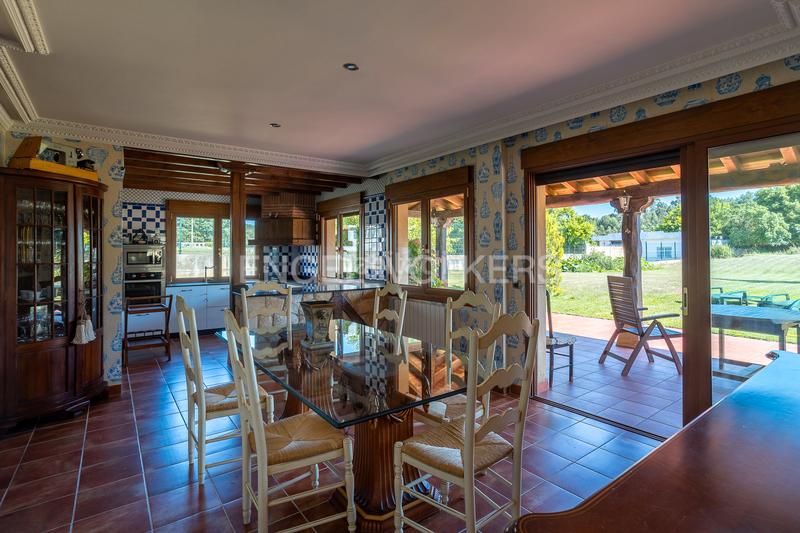 Foto c47dd51c-ba7d-45b3-aefd-b3b5265a46cd. Maison avec chauffage parking dans Ajo Bareyo