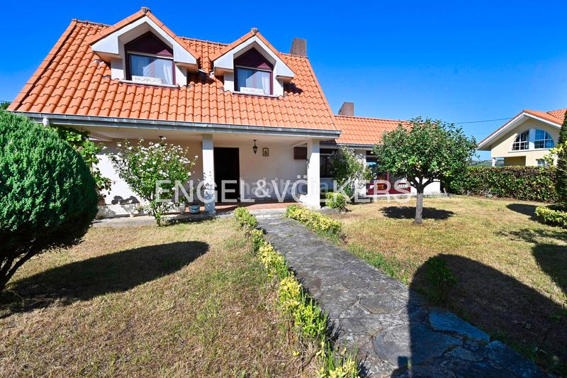 Foto 0bba6aee-06c5-4d6c-9aa8-324ddcb42545. Casa amb calefacció a Suances