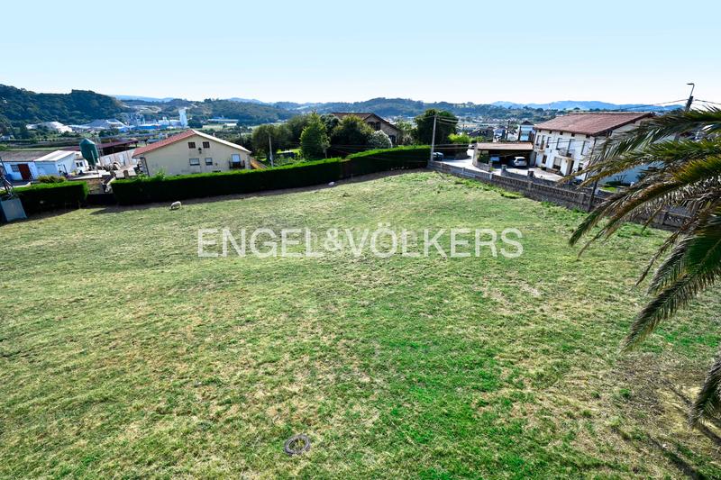 Foto b0773de8-f4db-4550-9441-7a715b516f78. Casa amb calefacció aparcament a Herrera Camargo