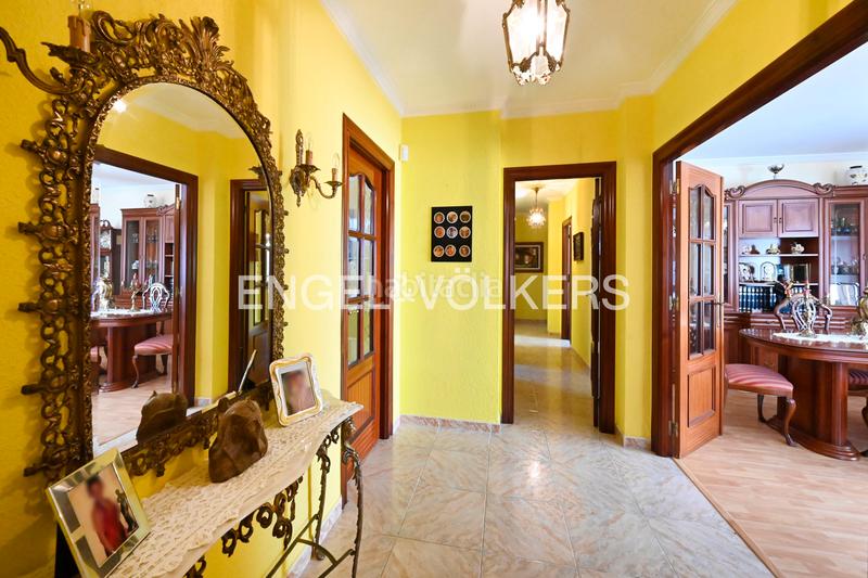 Foto d94e6a8a-4a36-46c0-a395-4638bc21ba5a. Casa amb calefacció aparcament a Herrera Camargo