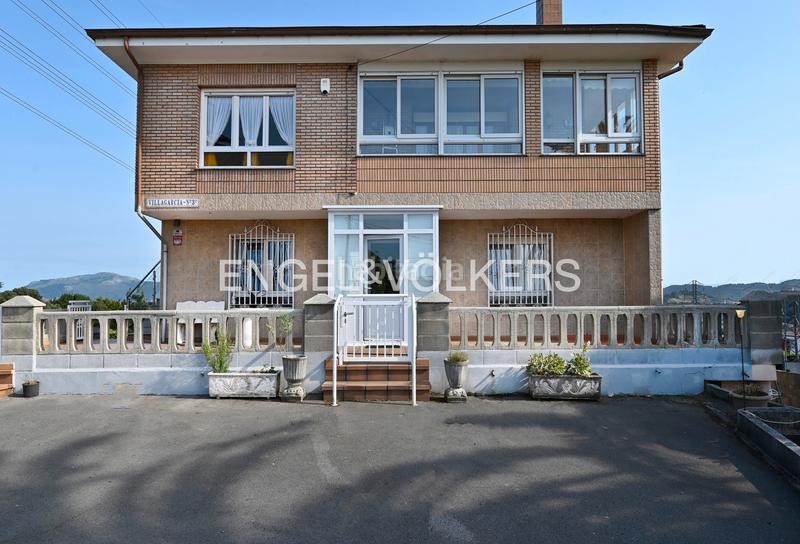 Foto e5c3b807-75b7-4767-a764-e8a7e8ff5db3. Casa amb calefacció aparcament a Herrera Camargo