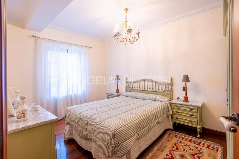 Foto a74a741f-a2e8-4796-a3c0-110397520494. Casa espectacular casona solariega en Escobedo Camargo