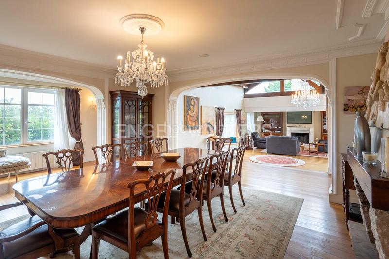 Foto 6659bebf-1aca-4de3-babb-19676c2ec01d. Casa espectacular chalet en Liencres en Liencres Piélagos