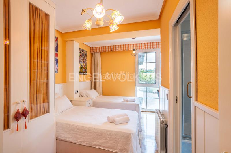 Foto 72696a24-d4ed-4bab-bbbd-28fe97429bbe. Casa espectacular chalet en Liencres en Liencres Piélagos