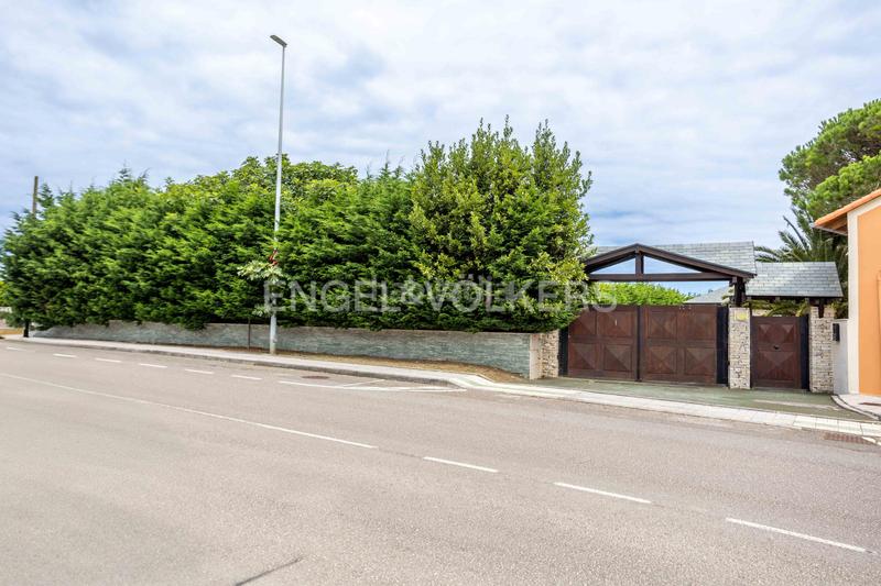 Foto 72834a4c-814b-4137-bf98-5d79715a2e08. Casa espectacular chalet en Liencres en Liencres Piélagos