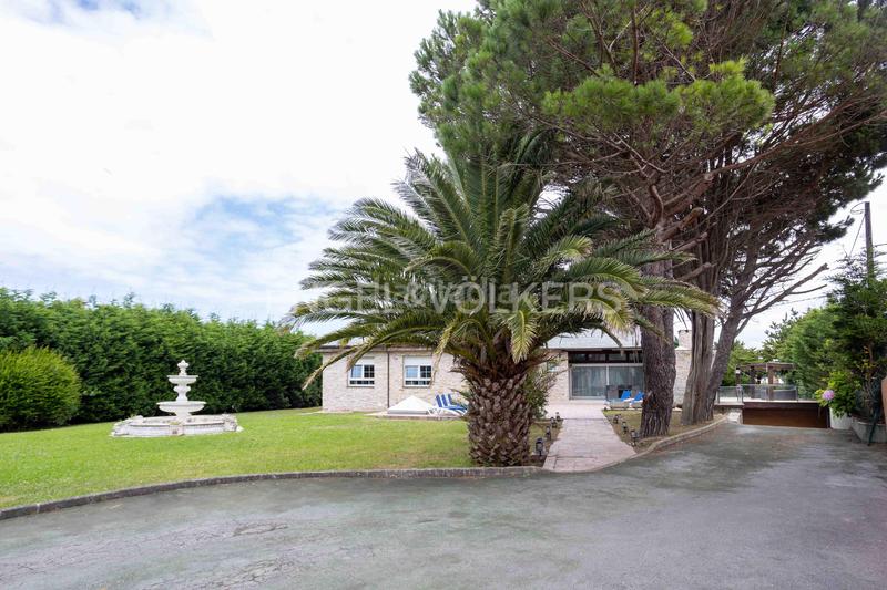 Foto 76916600-2c47-4bfb-bf92-0d6dfa97acdd. Casa espectacular chalet en Liencres en Liencres Piélagos