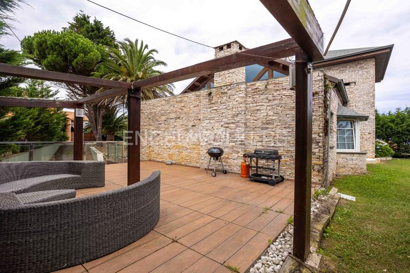 Foto 7b656b37-ac89-4b22-9fa5-b5d69d5bb35c. Casa espectacular chalet en Liencres en Liencres Piélagos