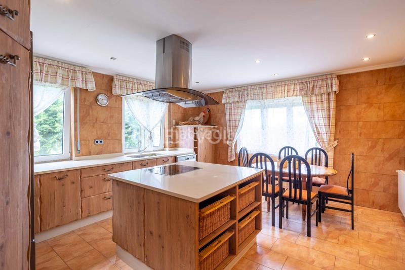 Foto d61eb3a9-1a9d-477a-9679-e1d4a8abf2ba. Casa espectacular chalet en Liencres en Liencres Piélagos