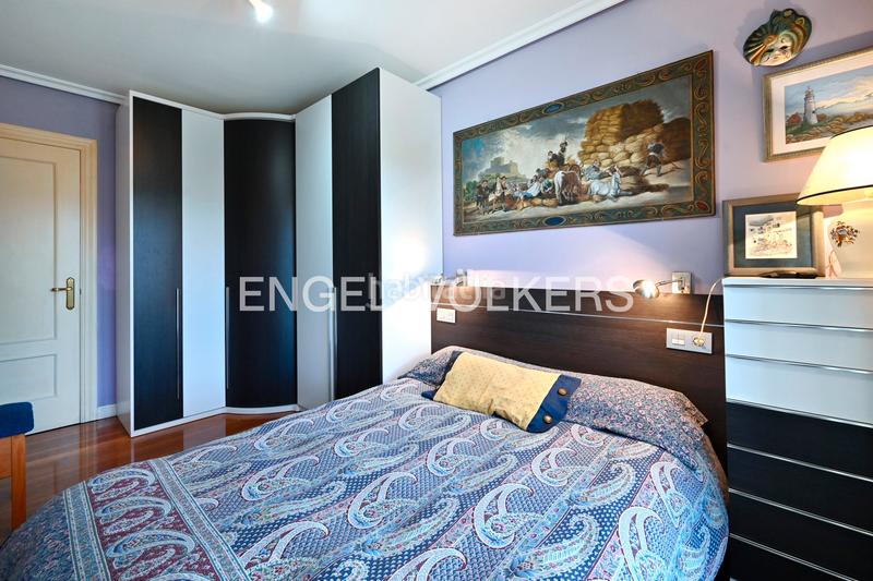Foto 06f40b79-de9b-420d-9340-56231e99f258. Appartement avec chauffage parking dans El Sardinero Santander