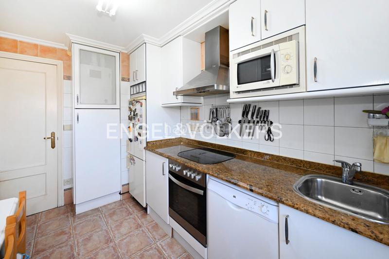 Foto 0c3fc574-3de1-43ad-b854-e7adfd708f4a. Appartement avec chauffage parking dans El Sardinero Santander