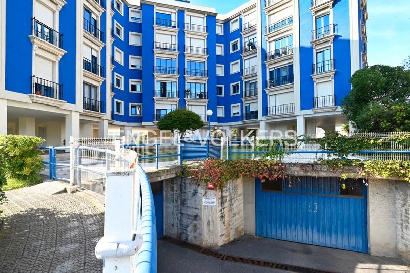 Foto 0cac656b-9543-4b59-9d87-396e52c5802c. Appartement avec chauffage parking dans El Sardinero Santander