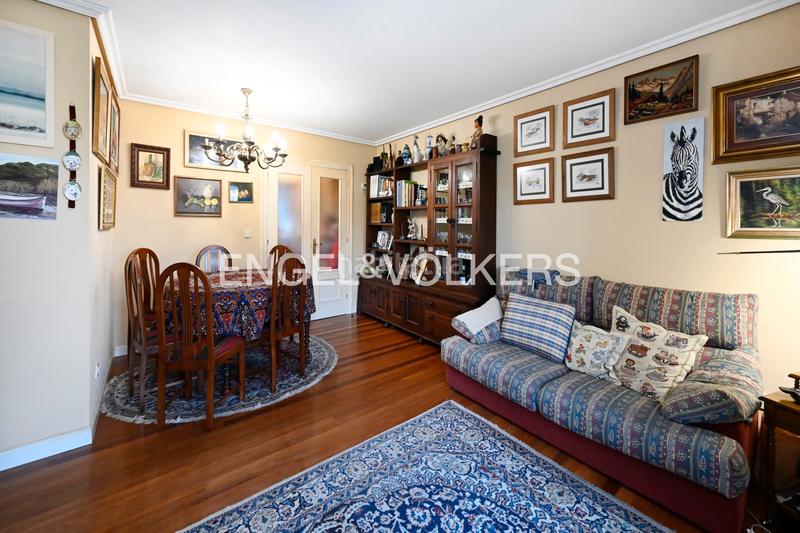 Foto 13a414f2-0dd4-45d0-a9b9-b8bebb078a9c. Appartement avec chauffage parking dans El Sardinero Santander