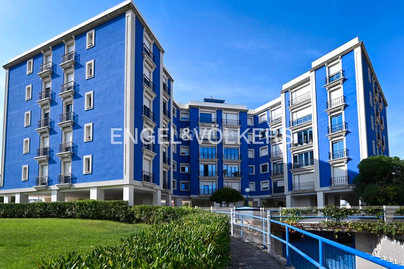 Foto 35aa9daa-4a6e-4fb4-b640-7917a54a34ee. Appartement avec chauffage parking dans El Sardinero Santander