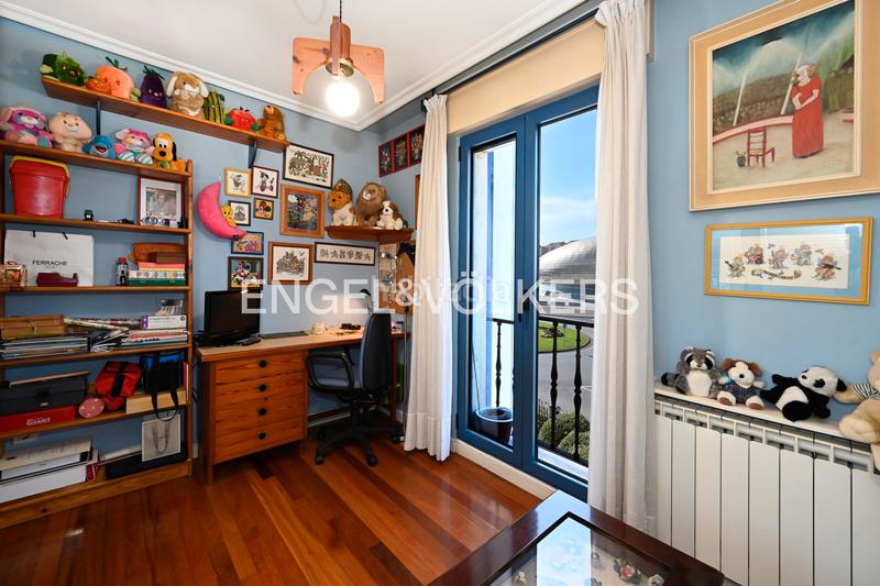 Foto 4eec589e-a50c-4243-ac71-3455bc5a93cb. Appartement avec chauffage parking dans El Sardinero Santander