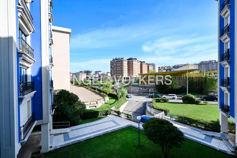 Foto 55d2494a-c695-42c0-8017-70e7721f9689. Appartement avec chauffage parking dans El Sardinero Santander