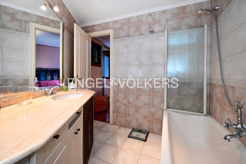 Foto 7104c60c-18b0-49f5-9836-4360c23194f8. Appartement avec chauffage parking dans El Sardinero Santander