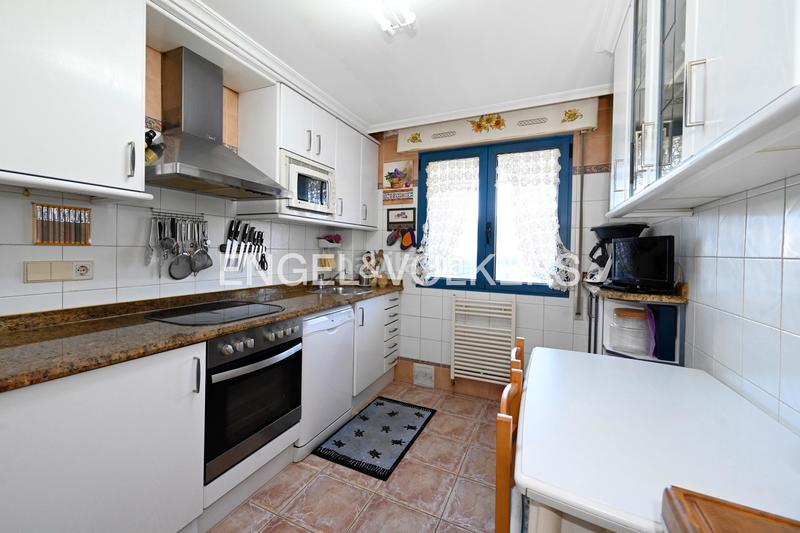Foto f7060b8e-8f90-4f05-8c9a-a2715c7c7850. Appartement avec chauffage parking dans El Sardinero Santander