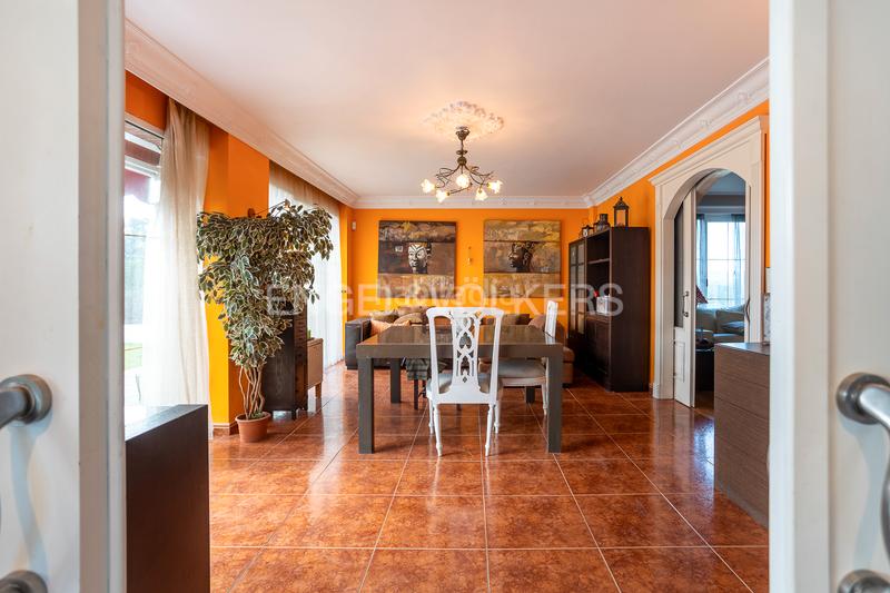 Foto 0f311fbb-8390-44e8-8cfd-8bd93c8c4154. Maison avec chauffage parking dans Sancibrián Santa Cruz de Bezana