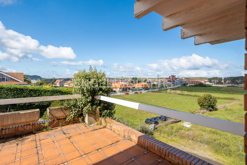 Foto 204a7415-5a3e-4c85-b885-e6ce9e0363c7. Maison avec chauffage parking dans Sancibrián Santa Cruz de Bezana