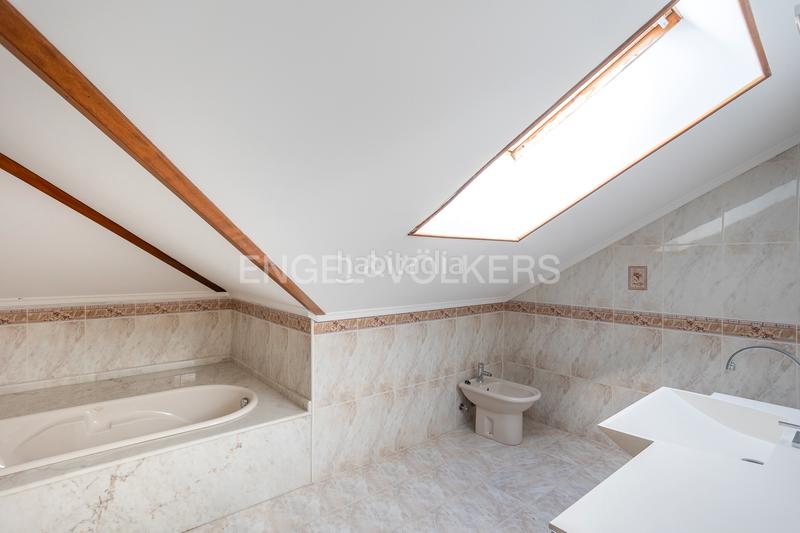 Foto 252a7b18-76f7-4017-b0ab-14d0730a3742. Maison avec chauffage parking dans Sancibrián Santa Cruz de Bezana