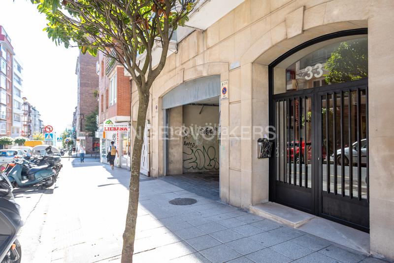 Foto 0052af78-6c3d-4aaf-a768-8ed2481825e5. Alquiler apartamento magnífico piso en lope de vega en Santander