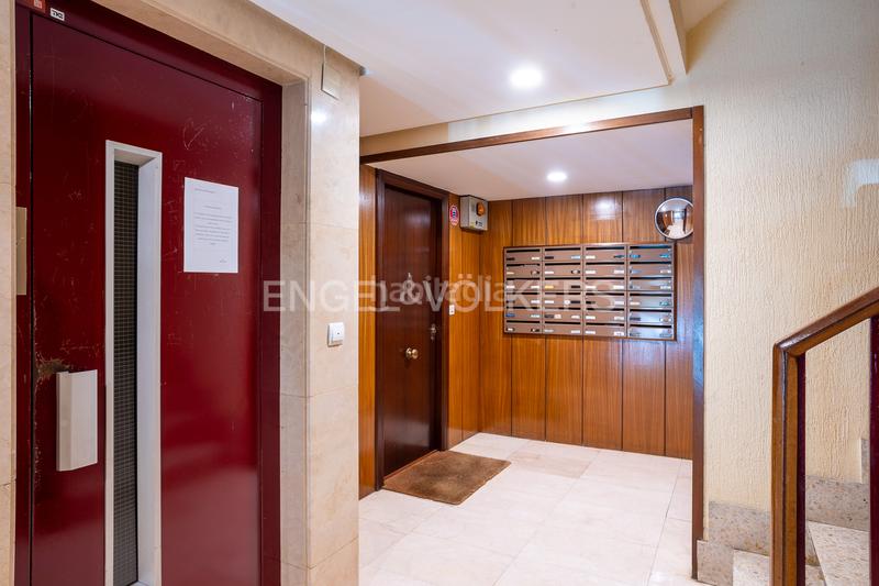 Foto 0799f4fb-0a9a-4942-ad02-047298397c56. Lloguer apartament amb calefacció a Puerto Chico Santander