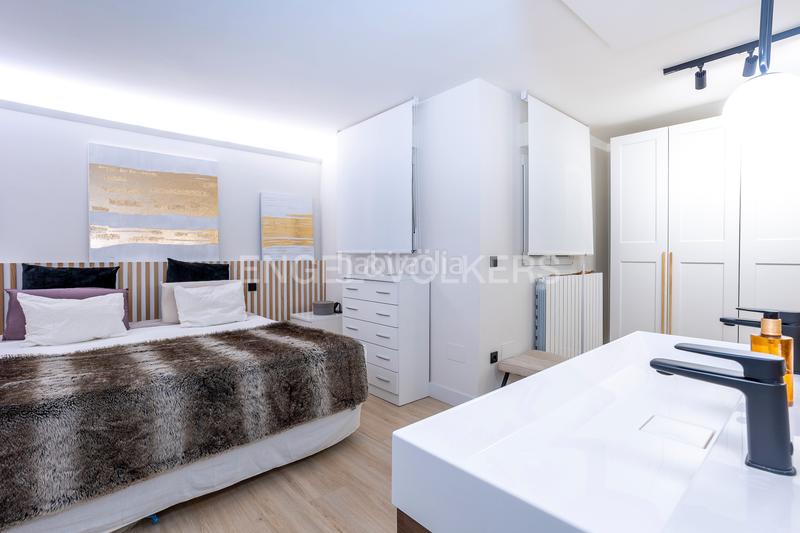 Foto b396a7cf-3d3b-4abc-aa94-b0723e6011ad. Lloguer apartament amb calefacció a Puerto Chico Santander