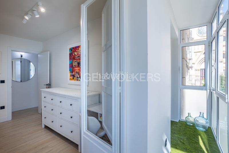 Foto f6f38510-b49a-4e05-bfd4-68bef6410dc8. Lloguer apartament amb calefacció a Puerto Chico Santander