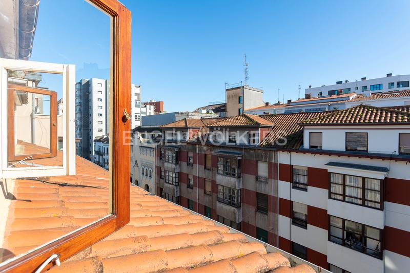 Foto 125b2d3a-037d-4997-9128-e21ca81294bf. Attico con riscaldamento in Numancia - San Fernando Santander