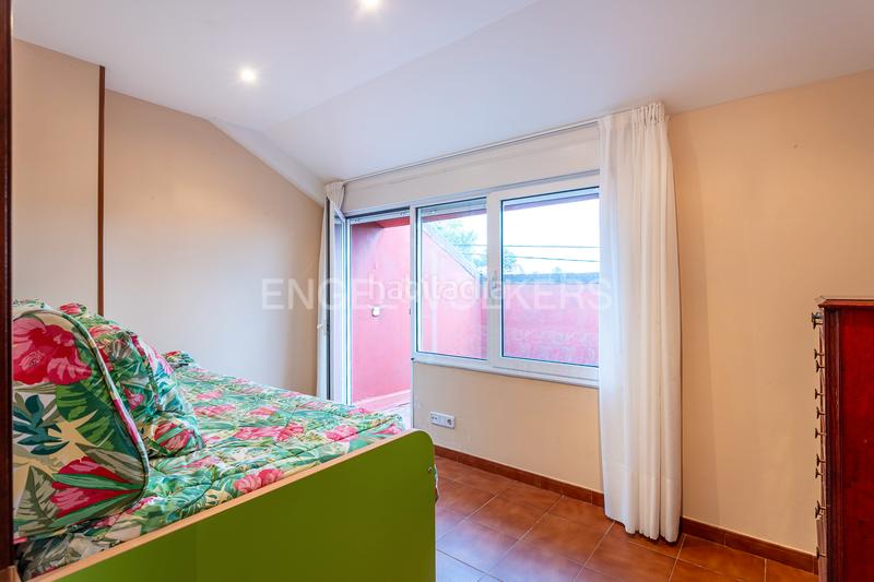 Foto d7d93041-b7eb-49cf-b6b7-d663735912a9. Casa con riscaldamento in Suances