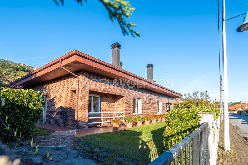 Foto ebf94d7f-2608-49dd-9781-55176a1985d8. Casa con riscaldamento in Suances