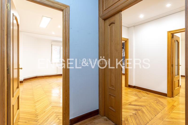 Foto 5f0adceb-8b28-4a74-a87f-6ab034081665. Apartamento magnífico piso en calle lealtad en Centro - Ayuntamiento Santander