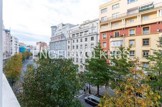 Appartement  Calle lealtad. Magnífico piso en calle lealtad