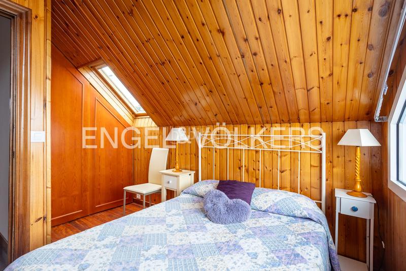 Foto 03cc65e6-201d-47c3-b98b-20196564a1b3. Casa exclusiva casa en Mogro espacio, piscina privada y vistas al mar en Miengo