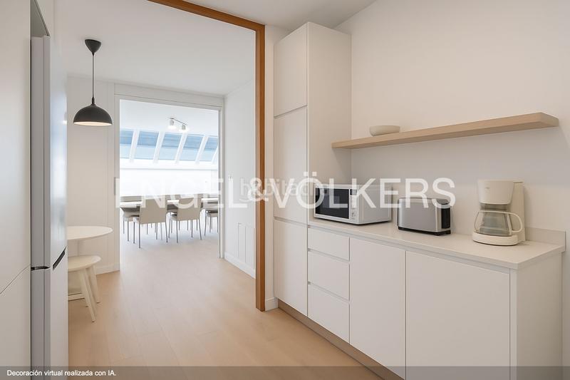 Foto 3f77338d-f570-4604-b524-dbb3db146b94. Casa exclusiva casa en Mogro espacio, piscina privada y vistas al mar en Miengo