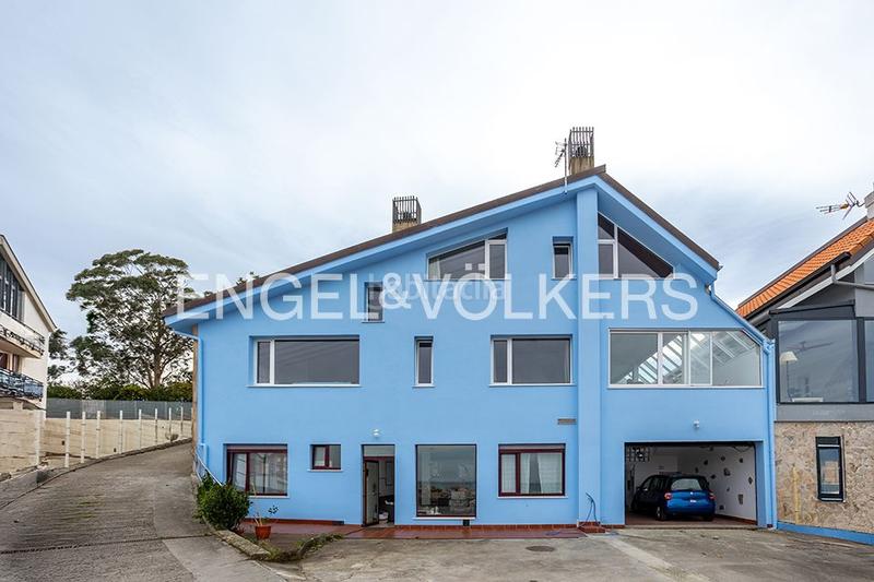 Foto 802d5bfa-fb1c-48de-83f5-aee38aa32ed5. Casa exclusiva casa en Mogro espacio, piscina privada y vistas al mar en Miengo