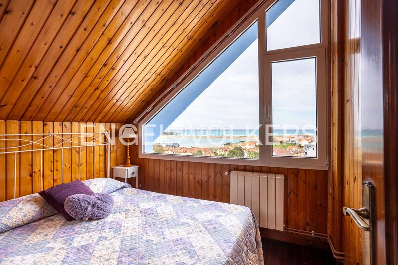 Foto b26d45b7-6c3c-4d72-866e-e8c08ac4318d. Casa exclusiva casa en Mogro espacio, piscina privada y vistas al mar en Miengo