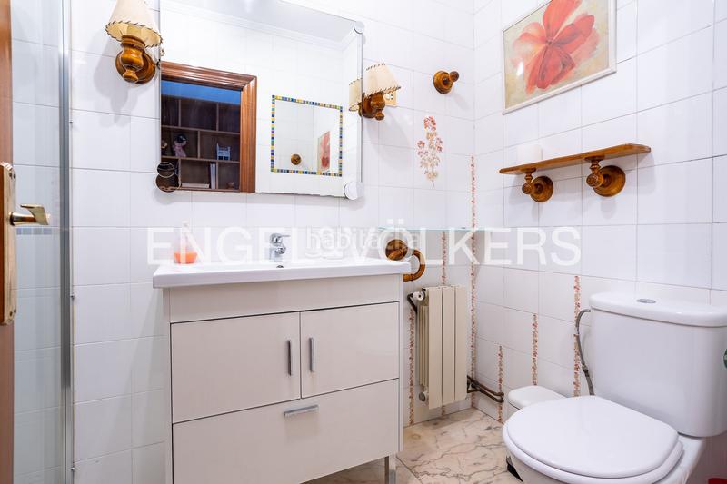 Foto e7c4cc83-01e7-48e5-913c-3f4eeb479a7d. Casa exclusiva casa en Mogro espacio, piscina privada y vistas al mar en Miengo