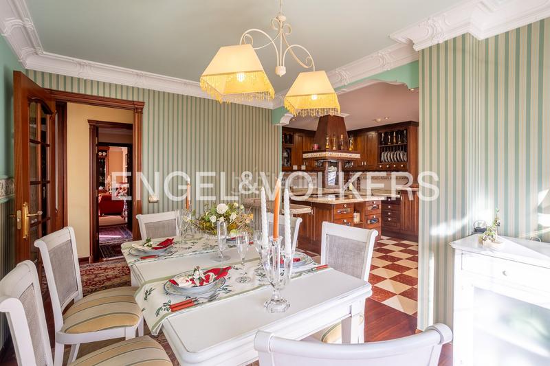 Foto b307875e-98d4-430a-9bce-90e61506a6d5. Casa con riscaldamento parcheggio in Maliaño Camargo