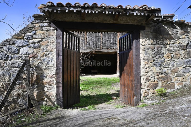 Foto 962af7fb-185f-42e0-ad97-7d9aaba603f2. Masía casona con historia en liébana en Camaleño