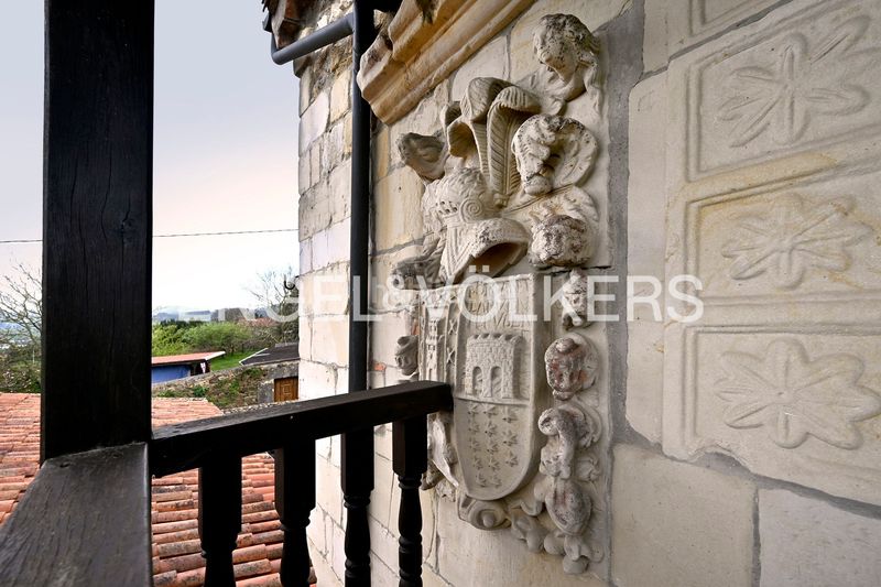 Foto 41475d34-e535-4aa1-a57a-fa4524a53d99. Casa amb calefacció aparcament a Reocín