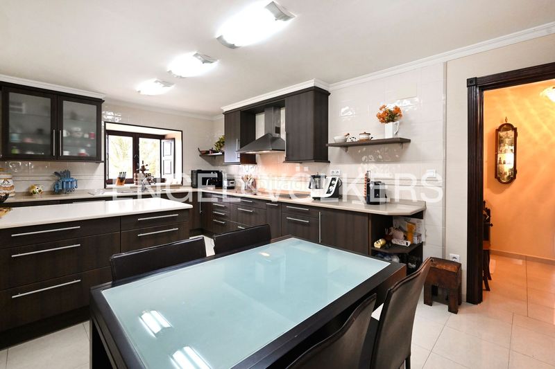 Foto 4ad02c8a-156a-4728-9037-edebb44e358b. Casa amb calefacció aparcament a Reocín