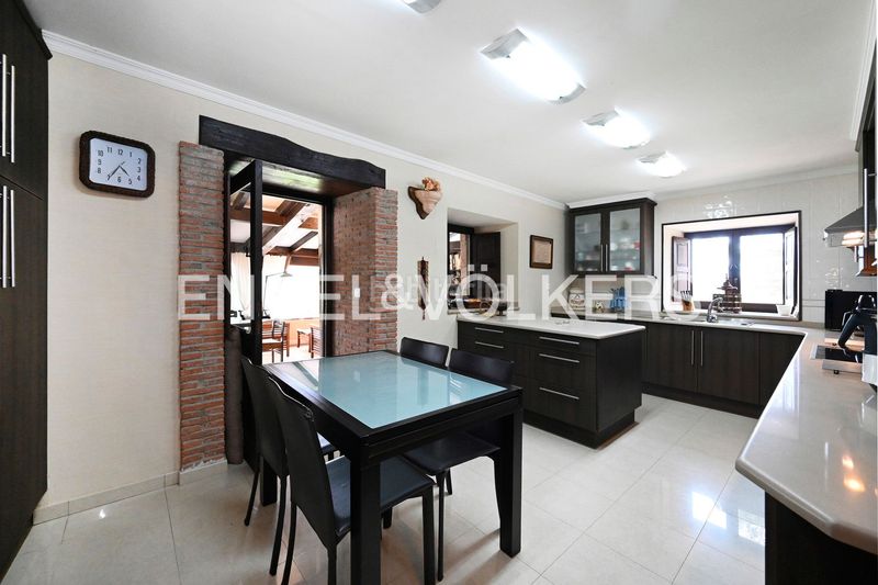 Foto 65cfbfee-64a3-4297-91c1-83a33937b30b. Casa amb calefacció aparcament a Reocín