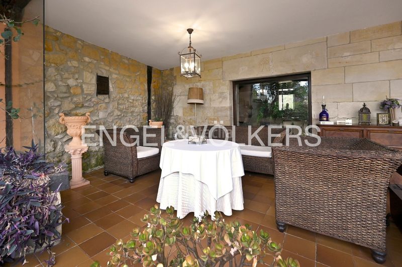 Foto b1ce8f68-4334-407a-97b7-52da4c79e2fd. Casa amb calefacció aparcament a Reocín