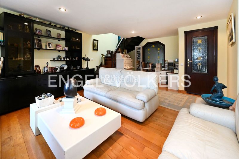 Foto f5e02477-cb16-4088-b154-92a287696bf2. Casa amb calefacció aparcament a Reocín