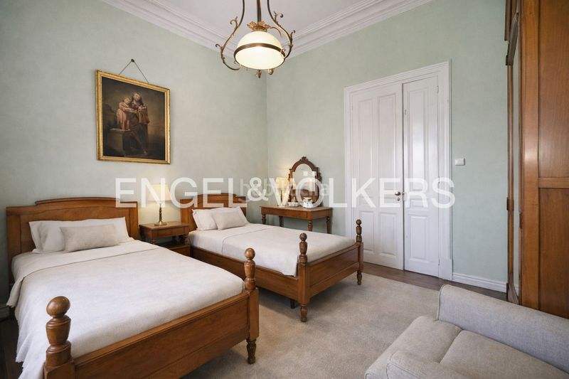 Foto 51b11a76-f4aa-4453-84e7-b687bfbabb38. Haus mit heizung parking in Centro Laredo