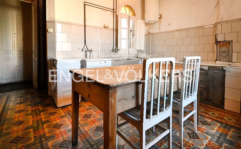 Foto 6d931dfd-3e8b-4f60-94f5-92e8596c1307. Haus mit heizung parking in Centro Laredo