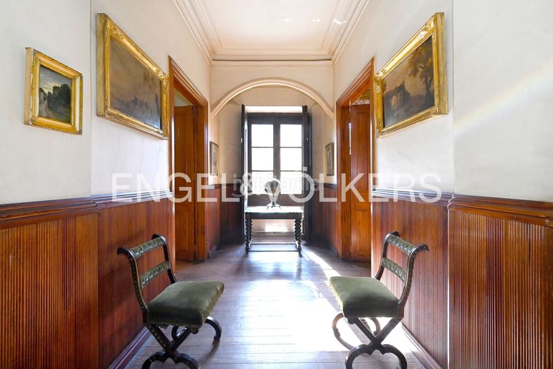 Foto 880c71ad-e305-4311-bfa7-a64c087269d6. Haus mit heizung parking in Centro Laredo